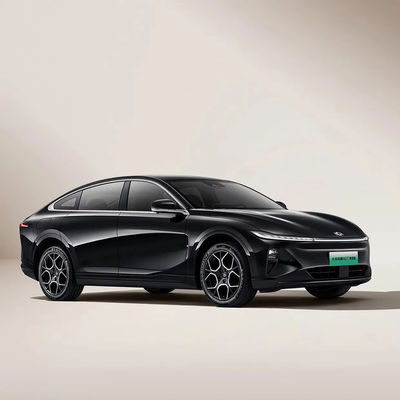 Hangan Qiyuan A07 EV-Auto mit 94,3 kWh Batteriekapazität und 5-Sitzer-Limousinen-Körperstruktur