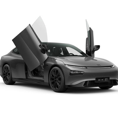 80% Schnellladung Xpeng P7 Luxus-Elektro-Sportwagen für Erwachsene Schnellladung in 1 Stunde
