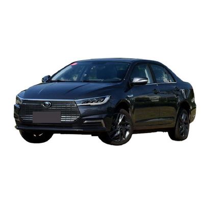 BYD Qing Second-Hand-Elektroautos mit Schnellladegerät und vorderen/hinteren Reifen 205/55/R16